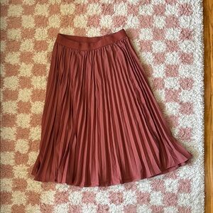 Pleated Skirt in Rust